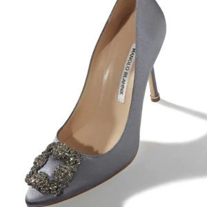 MANOLO BLAHNIK  HANGISI SIVER GREY SATIN PUMPS
